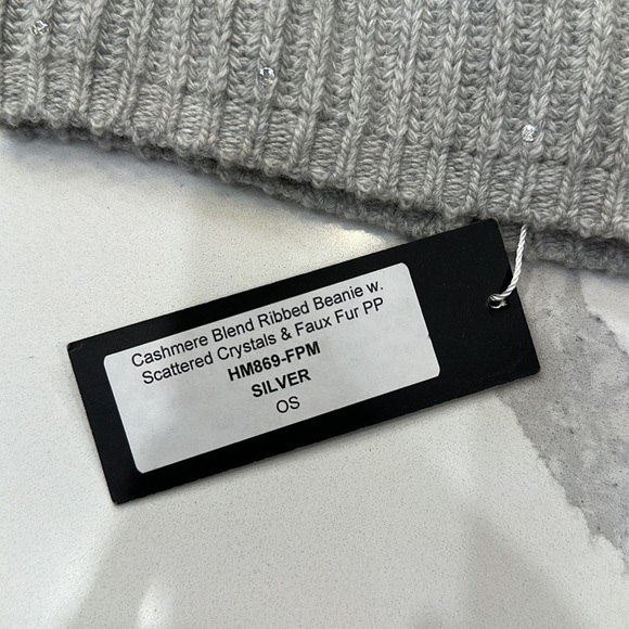 Carolyn Rowan Cashmere Blend Ribbed Beanie W.
Scattered Crystals & Faux Fur Hat - Picture 7 of 8